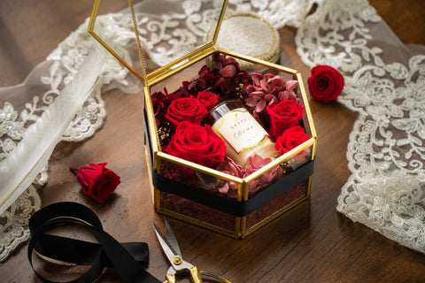 「她」的專屬訊息蠟燭保鮮花盒